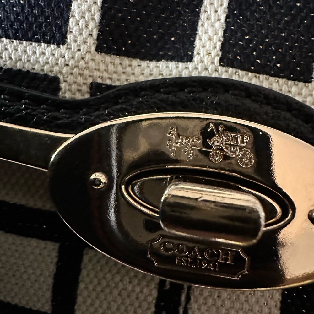 Chic Black and White Checkered Coach Bag NWOT - Picture 12 of 14